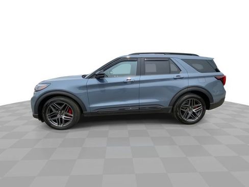 Used 2025 Ford Explorer ST AWD/4WD image 7