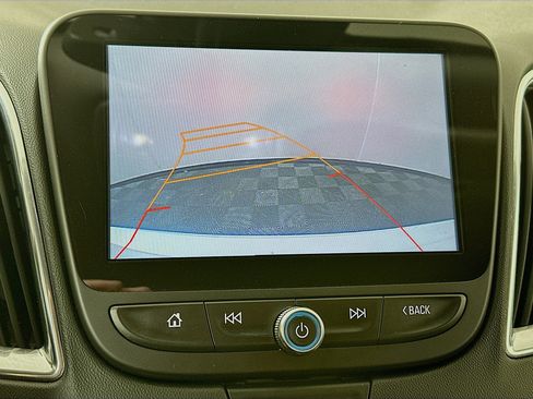 Used 2017 Chevrolet Malibu Premier w/ Premier Sun and Wheel Package image 14