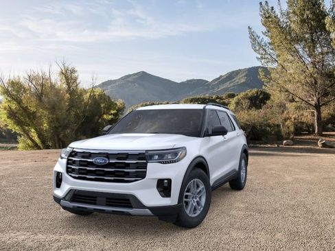 New 2026 Ford Explorer Active w/ Active Comfort Package RWD image 2