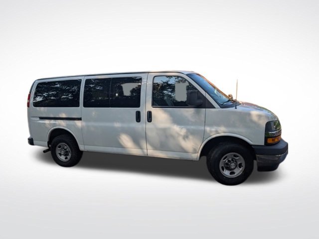 Used 2019 Chevrolet Express 3500 LT w/ LT Preferred Equipment Group RWD image 2