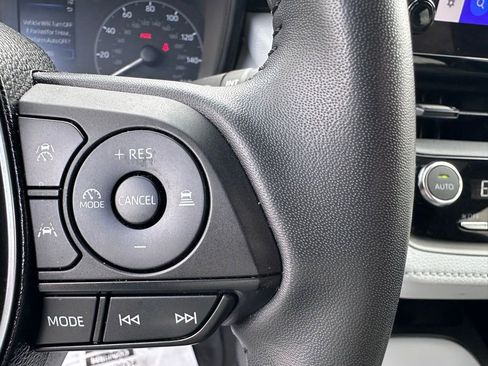 Used 2024 Toyota Corolla SE w/ SE Package FWD image 15