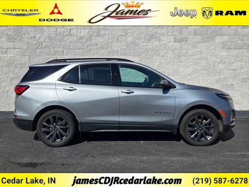 Used 2023 Chevrolet Equinox RS AWD/4WD image 6