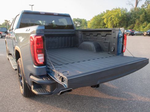 Used 2024 GMC Sierra 1500 Elevation w/ X31 Off-Road Package AWD/4WD image 9