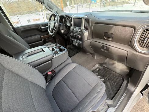 Used 2020 Chevrolet Silverado 1500 LT RWD image 18