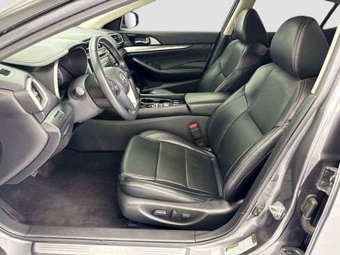 Used 2023 Nissan Maxima SV w/ Floor Mat Group FWD image 18
