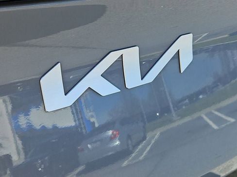Used 2023 Kia Sportage SX image 37