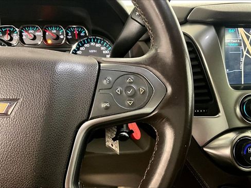 Used 2015 Chevrolet Suburban LT image 19