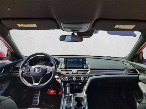 Used 2018 Honda Accord Sport image 17