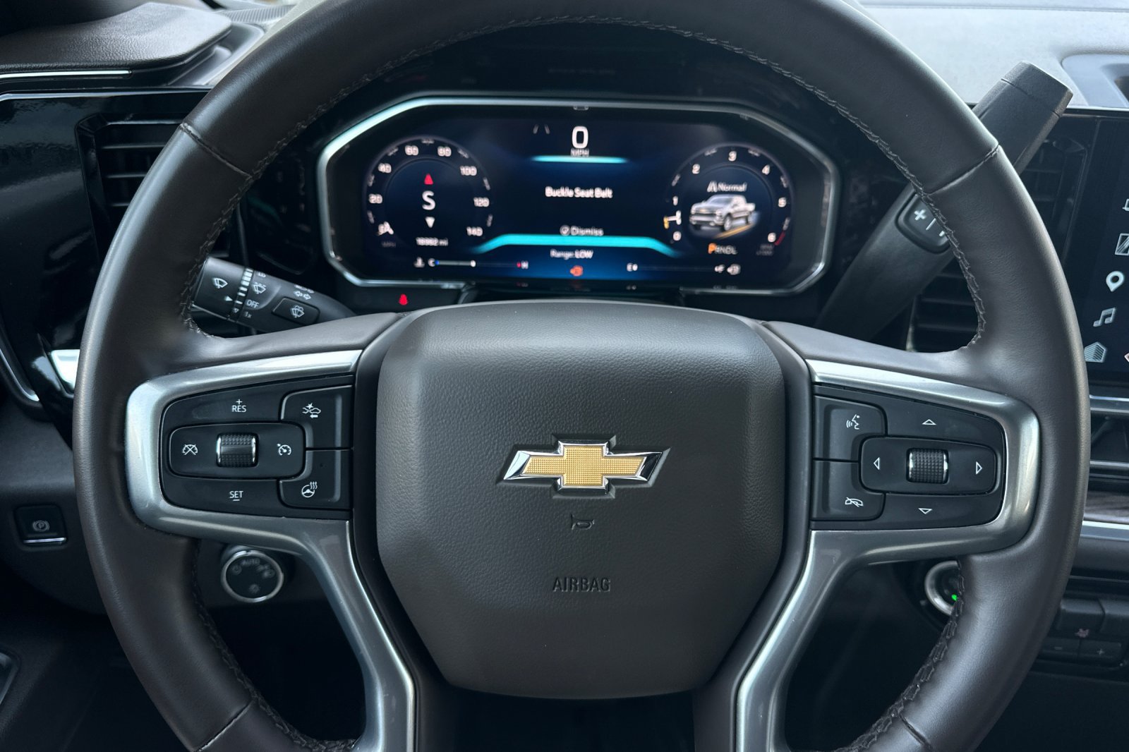 Used 2026 Chevrolet Silverado 1500 LT RWD image 30