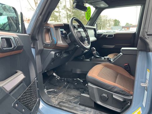 Used 2023 Ford Bronco Outer Banks image 10