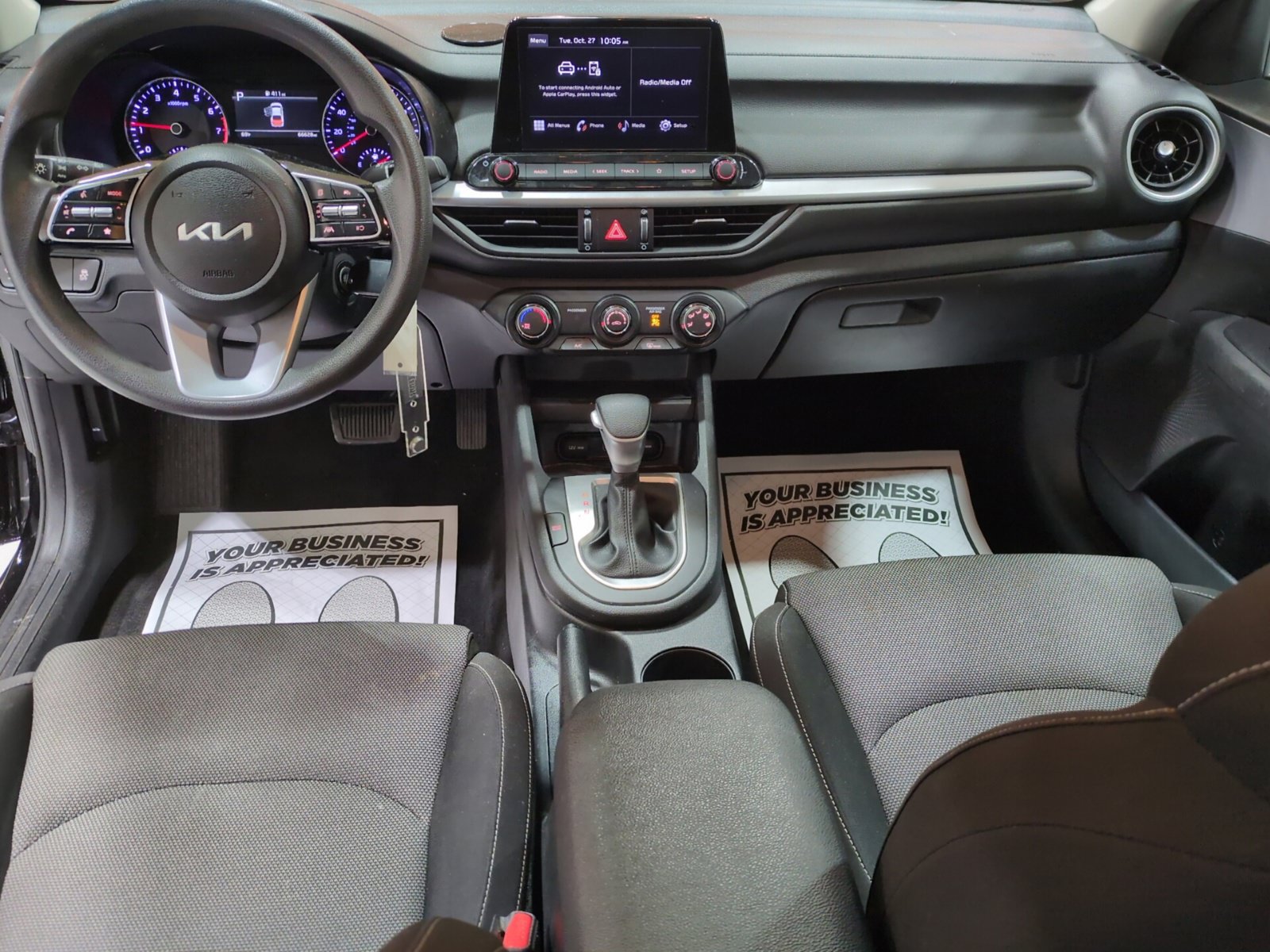 Certified 2023 Kia Forte LXS w/ LXS Technology Package FWD image 13