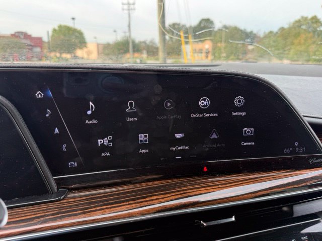 Used 2023 Cadillac Escalade Premium Luxury AWD/4WD image 20