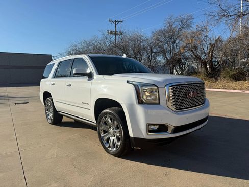 Used 2016 GMC Yukon Denali w/ Open Road Package image 8