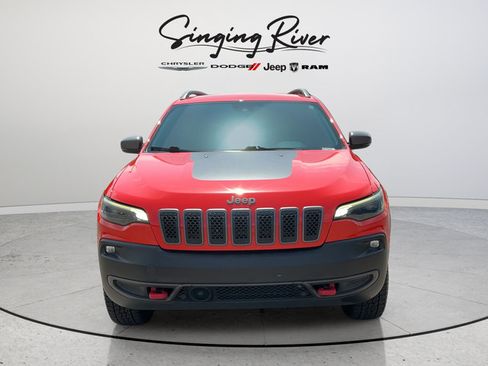 Used 2021 Jeep Cherokee Trailhawk w/ Trailer Tow Group AWD/4WD image 2