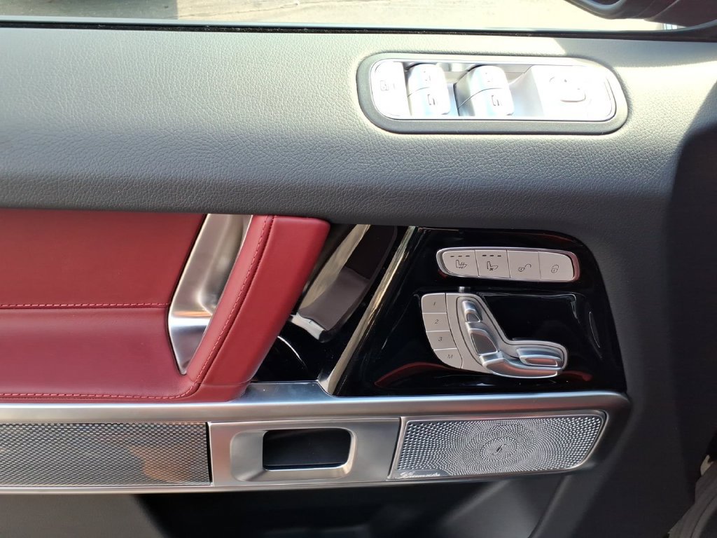 New 2027 Mercedes-Benz G 580 e image 13
