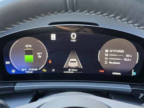 New 2024 Porsche Macan 4 Electric image 35