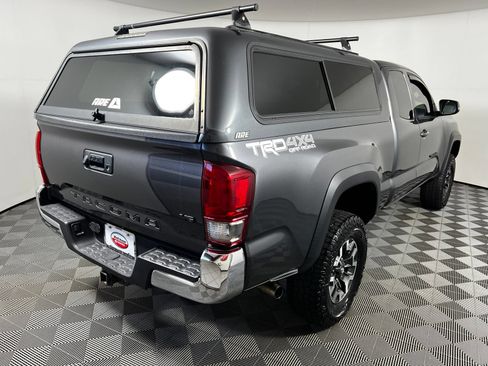 Used 2016 Toyota Tacoma TRD Off-Road w/ Towing Package AWD/4WD image 5