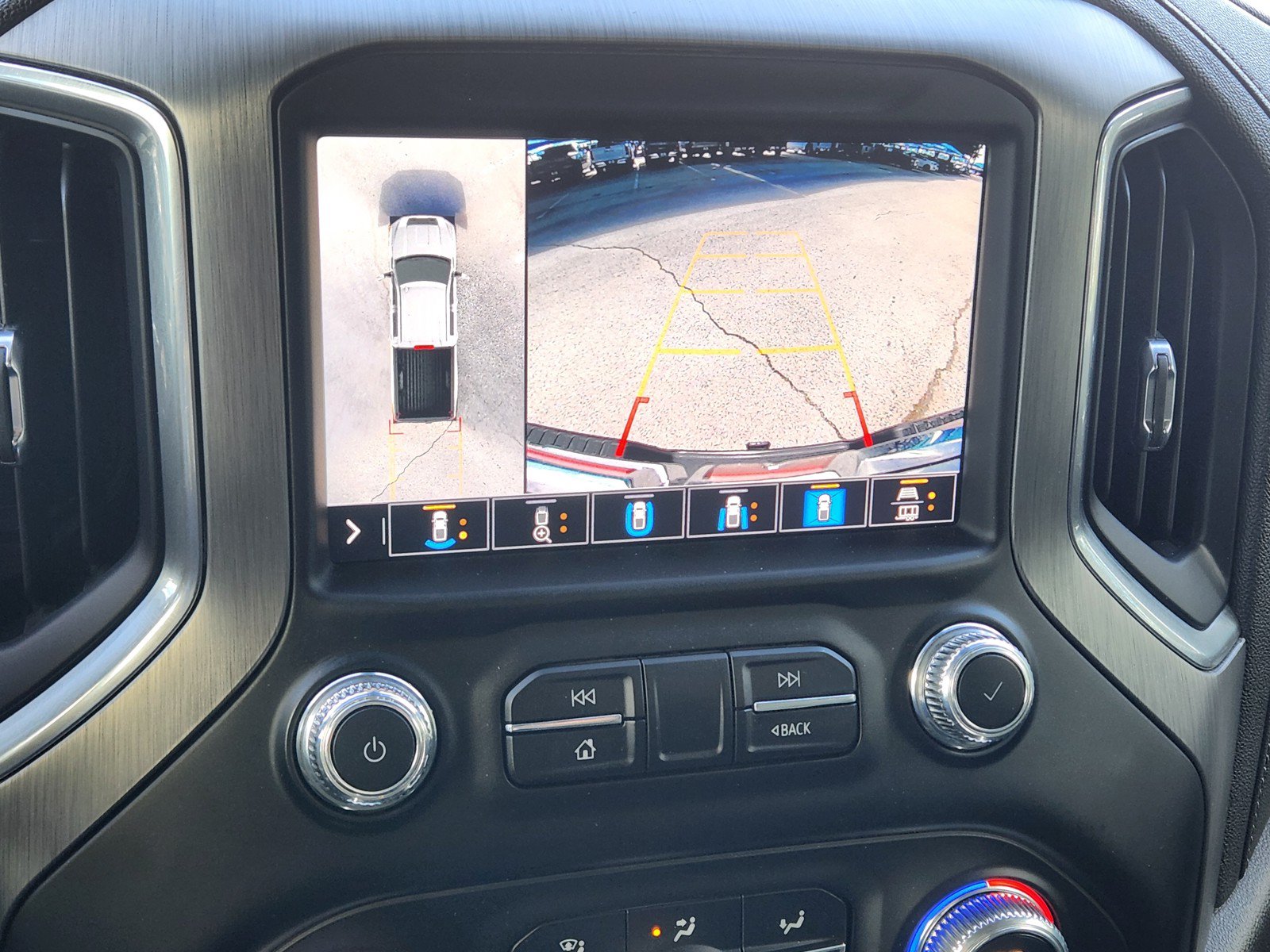 Used 2023 GMC Sierra 2500 Denali AWD/4WD image 8