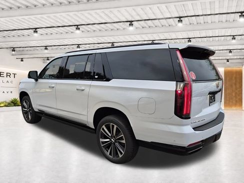 New 2026 Cadillac Escalade ESV Sport AWD/4WD image 8