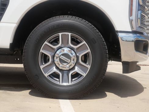 New 2026 Ford F250 Lariat RWD image 8
