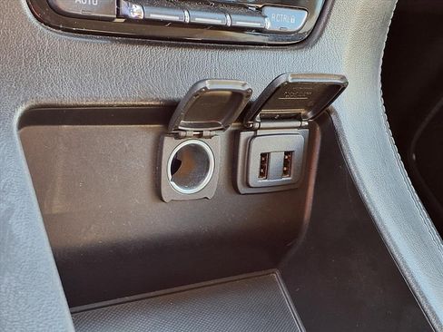 Used 2018 Chevrolet Tahoe LS image 8