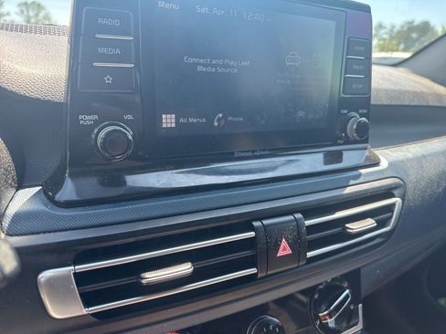 Used 2021 Kia Seltos S image 2