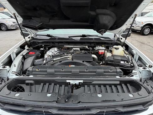 Used 2024 Chevrolet Silverado 2500 LT AWD/4WD image 28