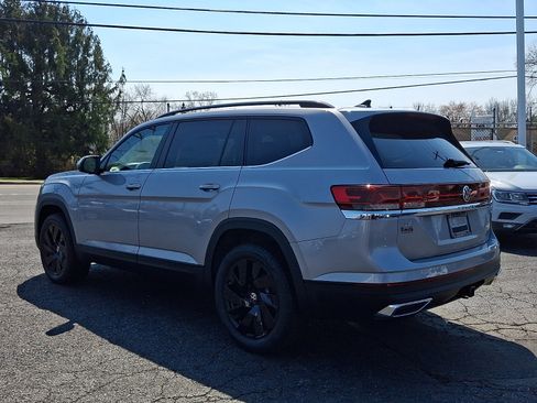 New 2026 Volkswagen Atlas SE AWD/4WD image 3