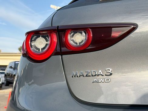 Used 2024 MAZDA MAZDA3 s image 10