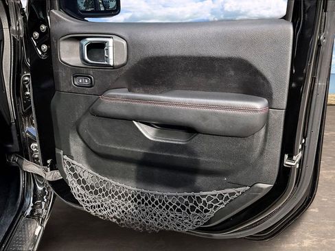 Used 2019 Jeep Wrangler Unlimited Rubicon AWD/4WD image 29