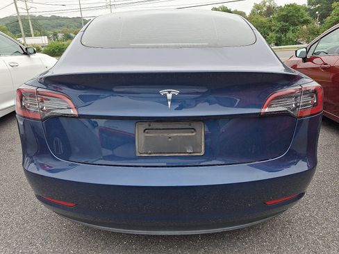 Used 2023 Tesla Model 3 Standard Range RWD image 5