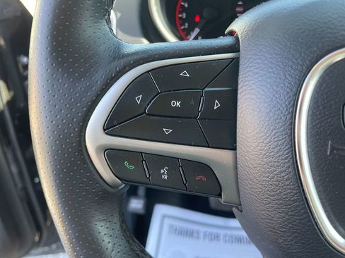 Used 2019 Dodge Durango SXT AWD/4WD image 16