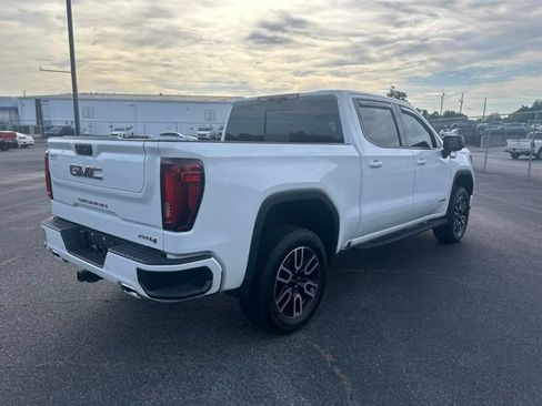 Used 2025 GMC Sierra 1500 AT4 w/ AT4 Premium Package AWD/4WD image 4