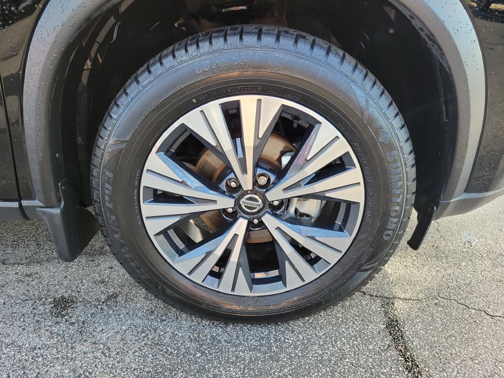 Used 2021 Nissan Rogue SV FWD image 6
