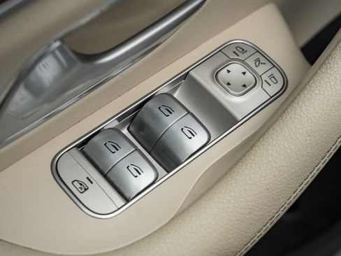 Used 2023 Mercedes-Benz GLE 450 4MATIC image 39