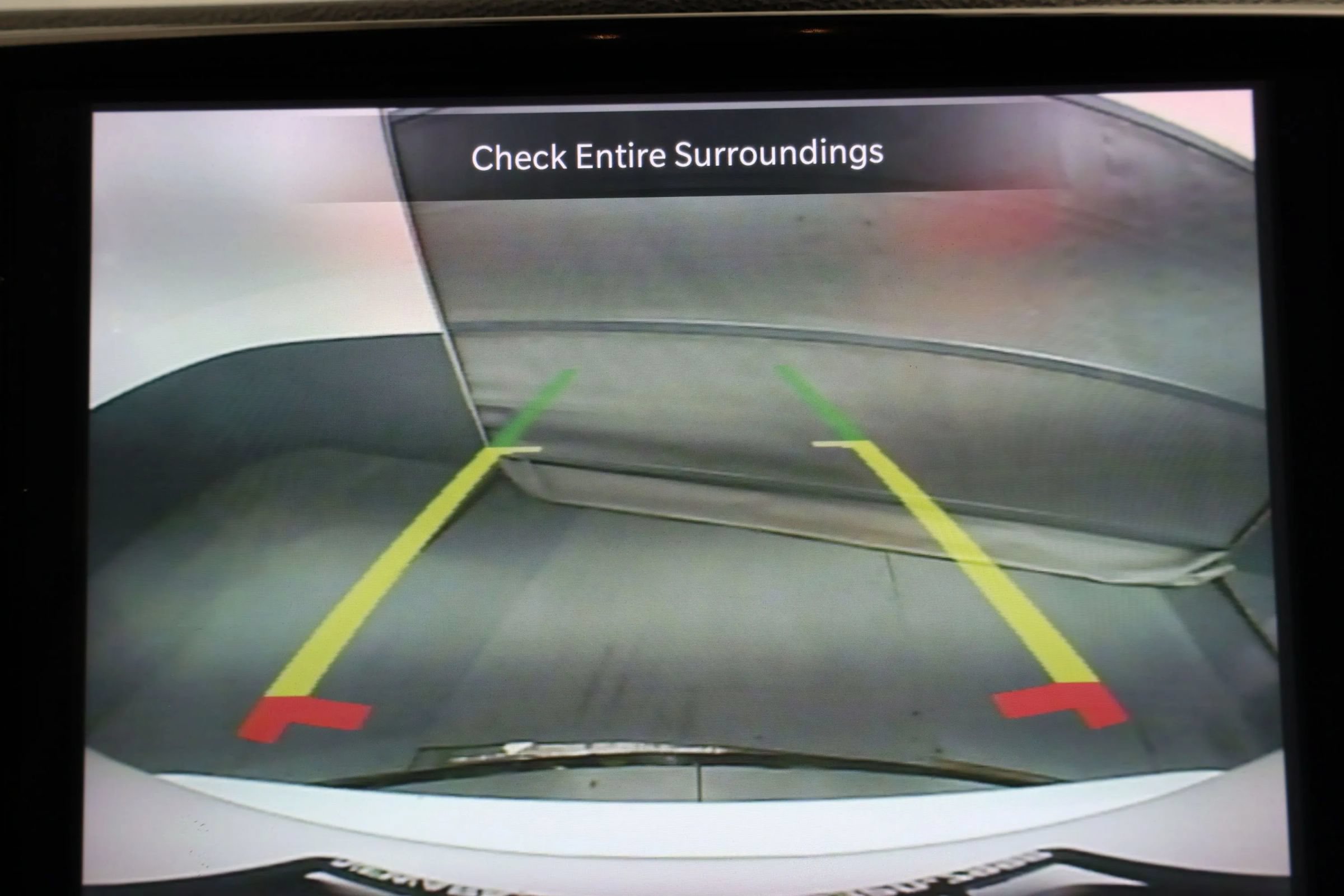 Used 2024 Chrysler Pacifica Touring-L FWD image 32
