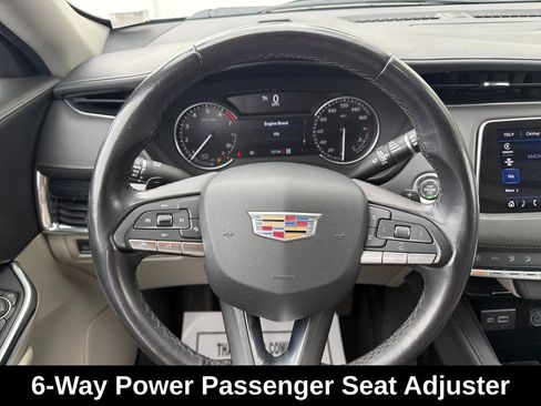 Used 2023 Cadillac XT4 Premium Luxury AWD/4WD image 17