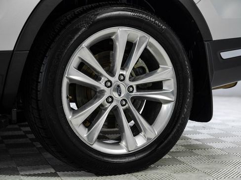 Used 2019 Ford Explorer Limited w/ Class III Trailer Tow Package FWD image 58