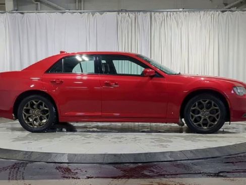 Used 2017 Chrysler 300 S image 11