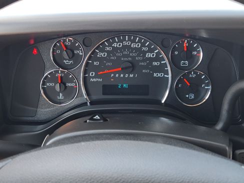 New 2026 Chevrolet Express 2500 Extended RWD image 11