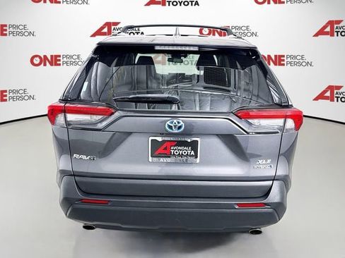 Used 2021 Toyota RAV4 XLE w/ Convenience Package AWD/4WD image 6