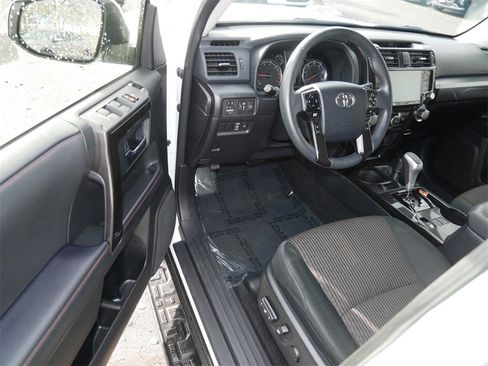 Certified 2024 Toyota 4Runner TRD Off-Road image 11