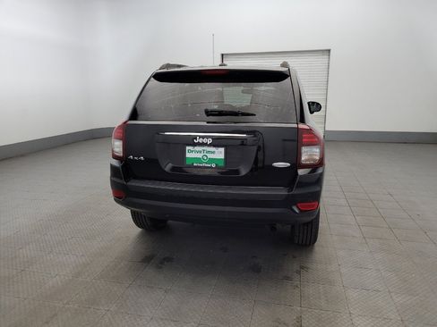 Used 2016 Jeep Compass Latitude image 7