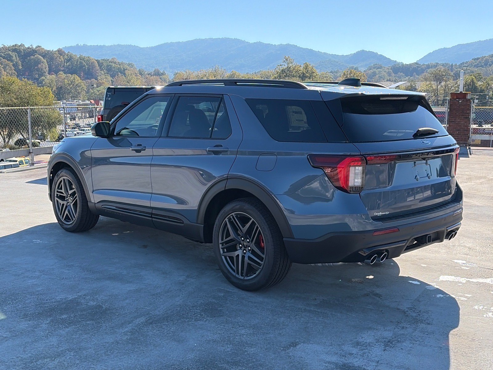 New 2026 Ford Explorer ST w/ Sun And Sound Package AWD/4WD image 4