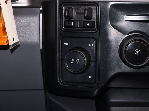 Certified 2024 Ford F450 XLT w/ 360-Degree Camera Package image 26