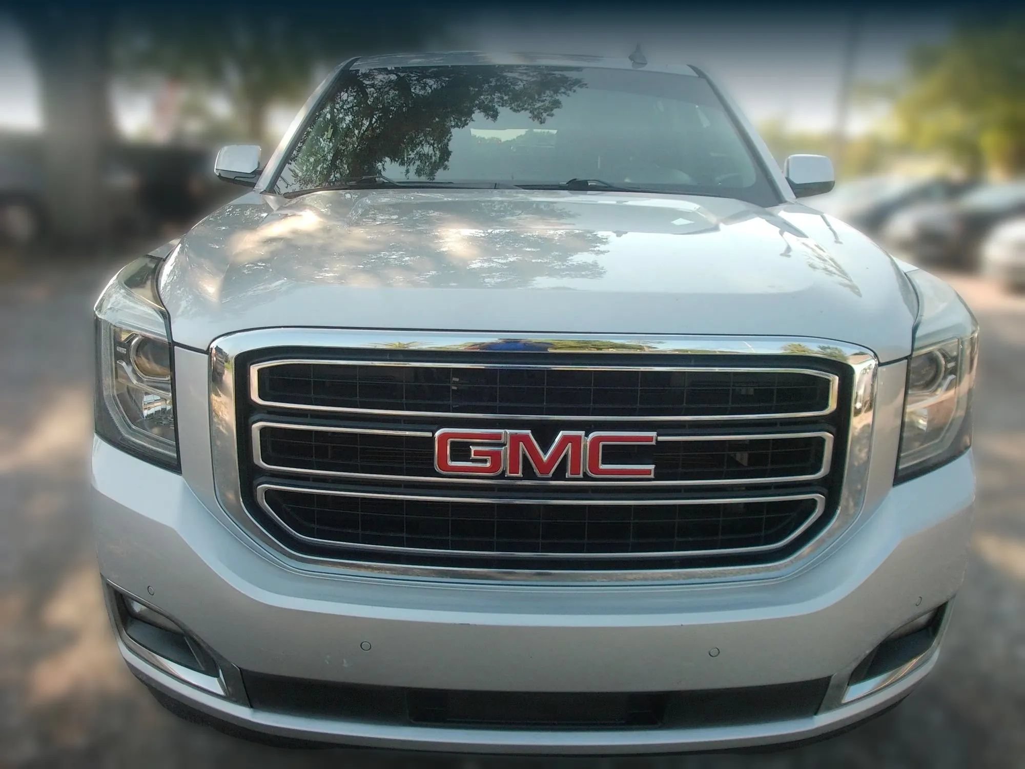 Used 2018 GMC Yukon XL SLE RWD image 2