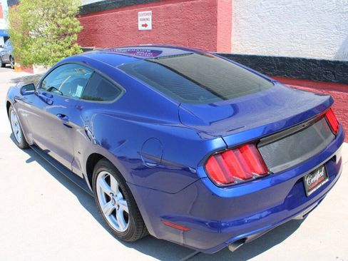 Used 2016 Ford Mustang Coupe image 8