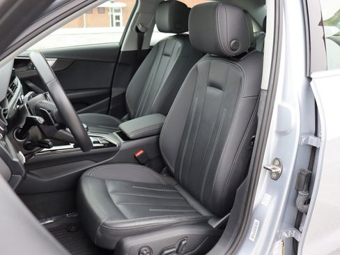 Used 2021 Audi A4 2.0T Premium w/ Convenience Package image 12