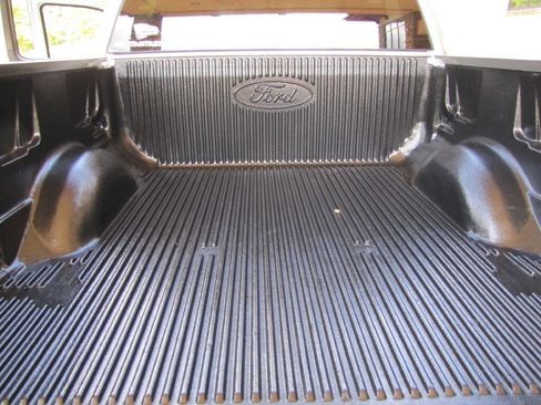 Used 2011 Ford F150 XLT w/ XLT Chrome Pkg AWD/4WD image 30