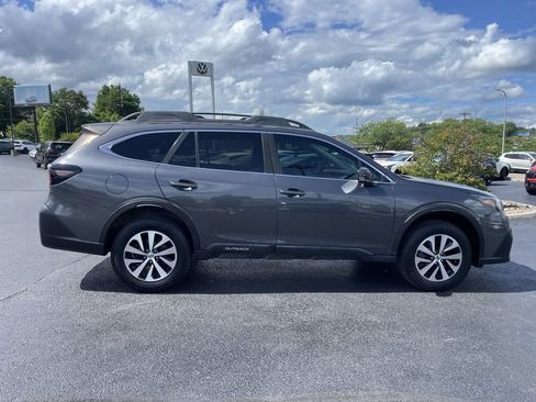 Used 2021 Subaru Outback Premium w/ Tech Package 1 AWD/4WD image 4